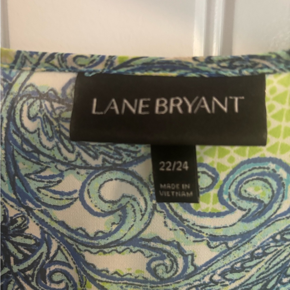 #0043 Lane Bryant thin, silky over shirt - Picture 2 of 4